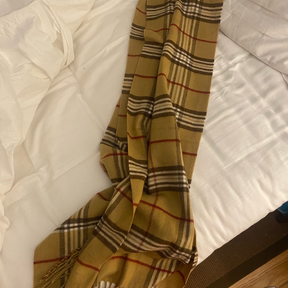 Cashmere scarf